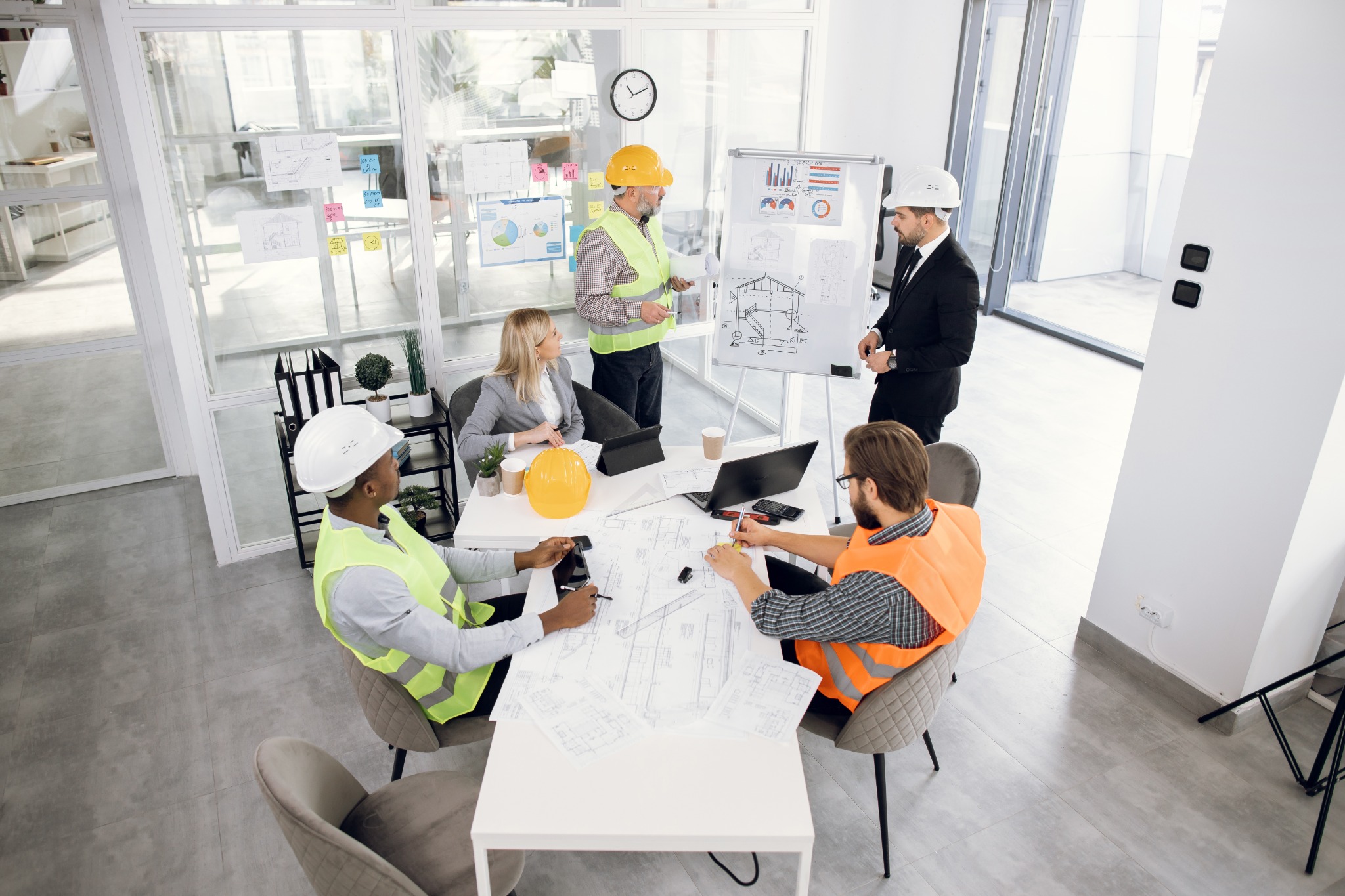 Sobre nosotros – ETB Solutions: experiencia en electricidad industrial y montaje